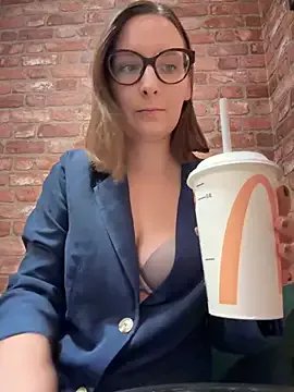 Freechat The_Snowwhitee on StripChat