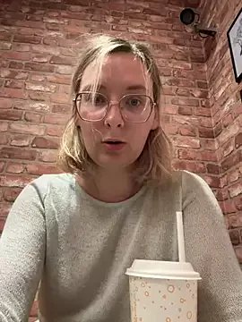 Freechat The_Snowwhitee on StripChat