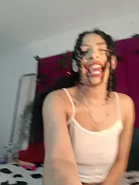 Tinyy_Star on StripChat