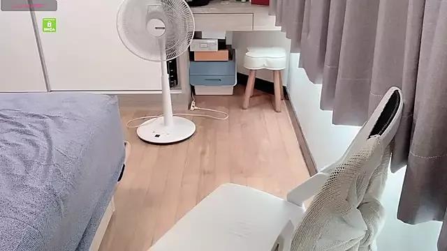 tw_yaya on StripChat