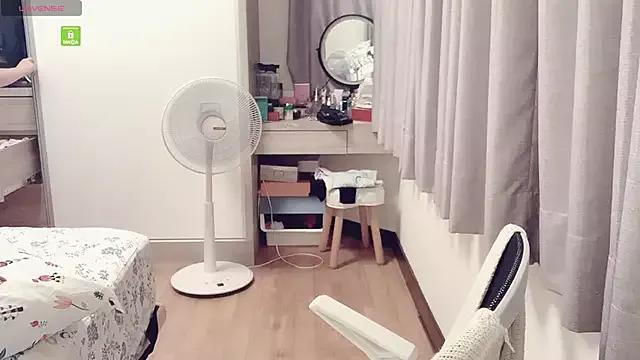 tw_yaya on StripChat