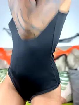 Sexy TweetiePieXXX wants you to fuck her body now TweetiePieXXX from StripChat