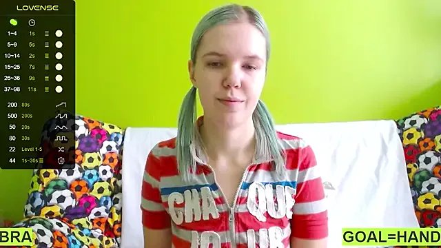 Freechat Ultra_Meow on StripChat