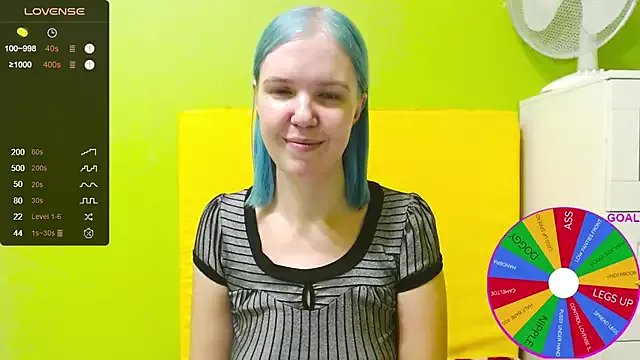 Freechat Ultra_Meow on StripChat