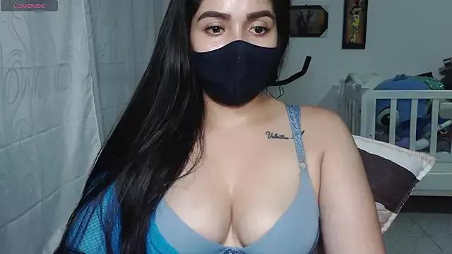 Freechat umarany on StripChat