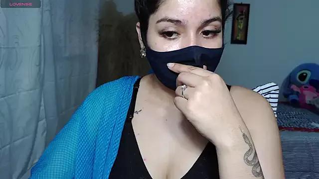 Freechat umarany on StripChat