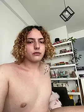 sc unicorniotrolo is p unicorniotrolo — p on sc