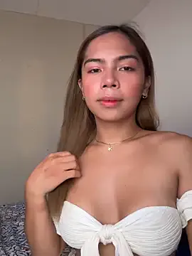 ur_asianhotleah