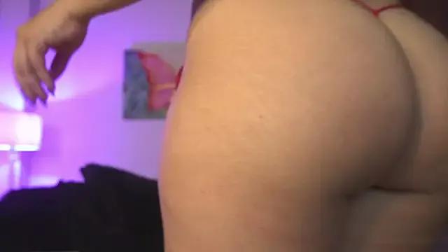 Checkout Valentina_king18, she wants to masturbate for you valentina_king18 from StripChat