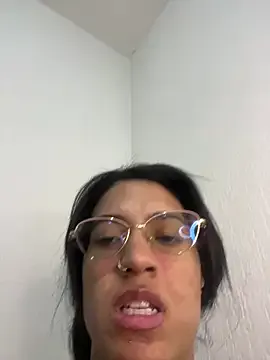 ValentinaEvanz — Freechat on StripChat