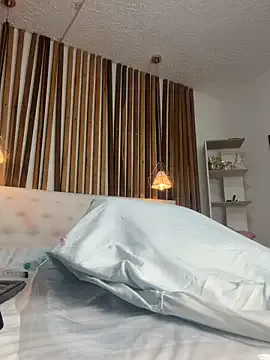 valerie_lya — Double dildo my pussy max speed fuckmach