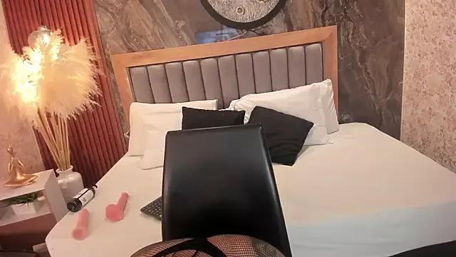 Valery_Shadey on StripChat