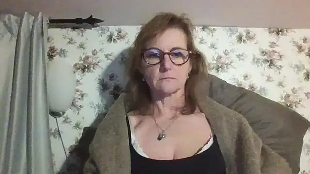 Valinella — Body lotion op mn billen