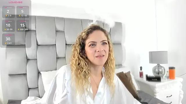 Try 23 years old Velora__ from StripChat Velora__ from StripChat