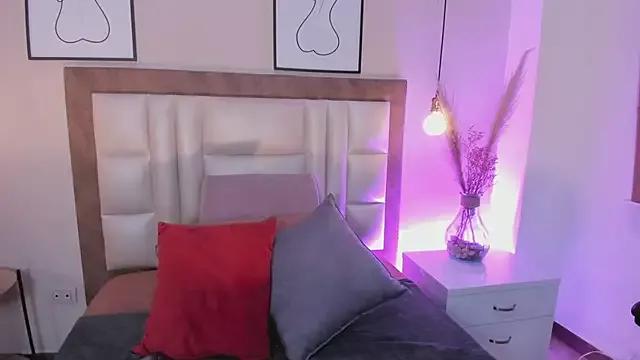 StripChat VelvettCrowee VelvettCrowee from StripChat