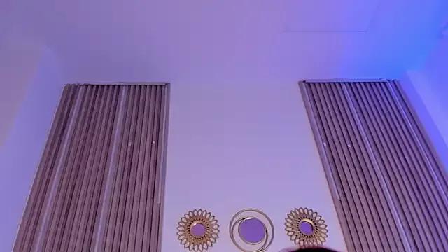 Watch StripChat's Victoria_Beaumont Victoria_Beaumont from StripChat