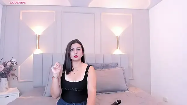 victoria_bourne — Flash boobs 