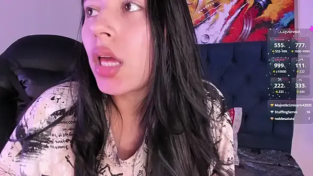 Freechat Violet_Blazee on StripChat