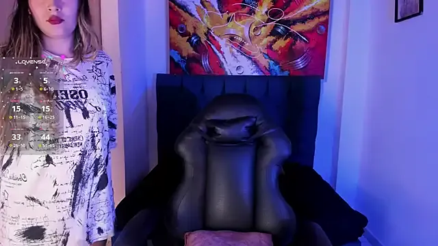 Freechat Violet_Blazee on StripChat