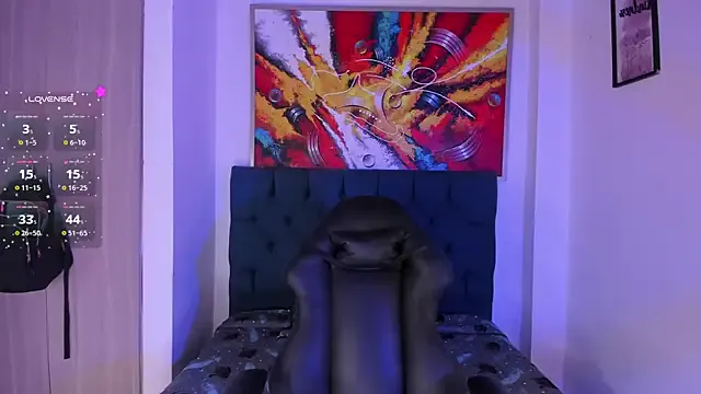 Freechat Violet_Blazee on StripChat