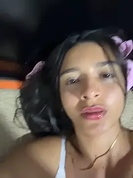 Freechat violeta365 on StripChat