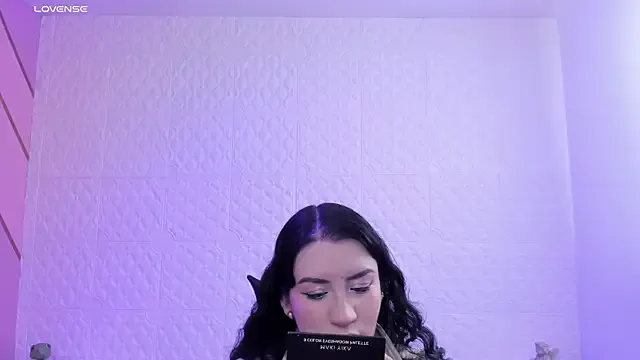 Violetaa_diazz on StripChat