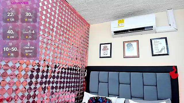 VioletaCollins from StripChat