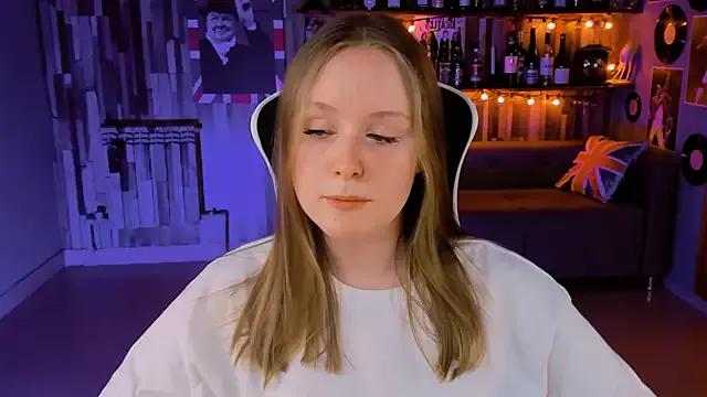 VivienLeeigh on StripChat 