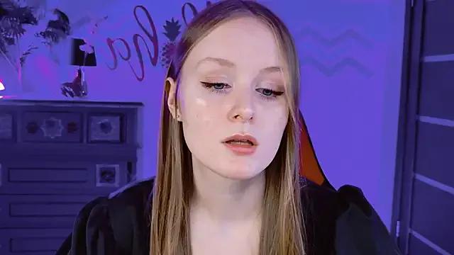 VivienLeeigh on StripChat 