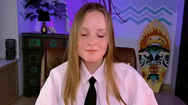 VivienLeeigh on StripChat 