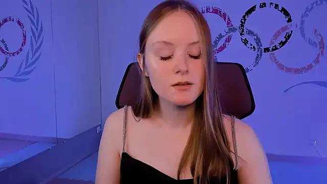 VivienLeeigh on StripChat 