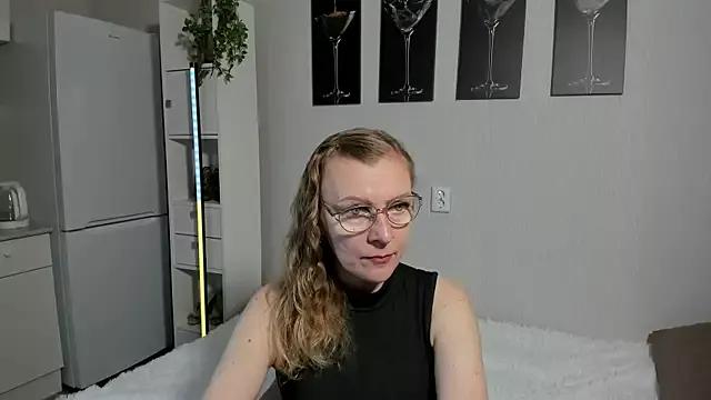 Wet4ryou on StripChat