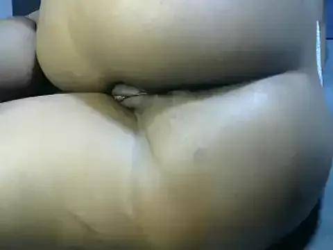Wetter_Than_Them on StripChat 