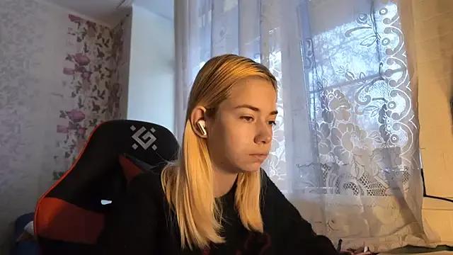 Witching_Moon from StripChat