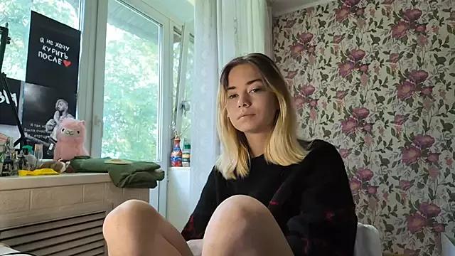 Witching_Moon on StripChat