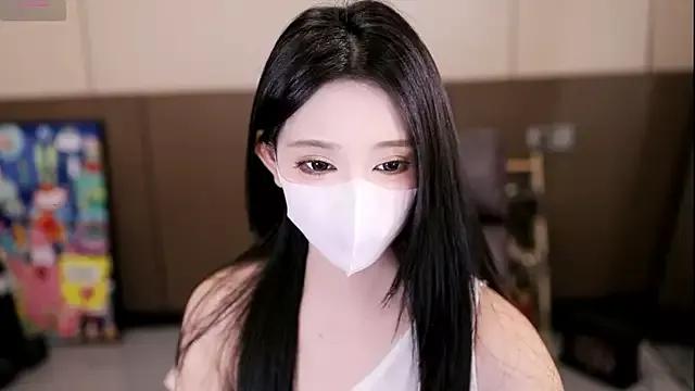 yaya_1888 on StripChat 