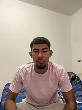 youngalexofficial on StripChat