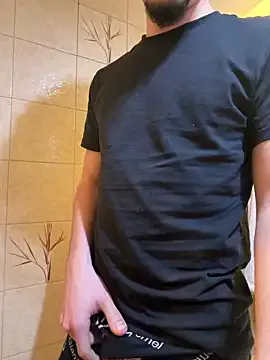 younghot77