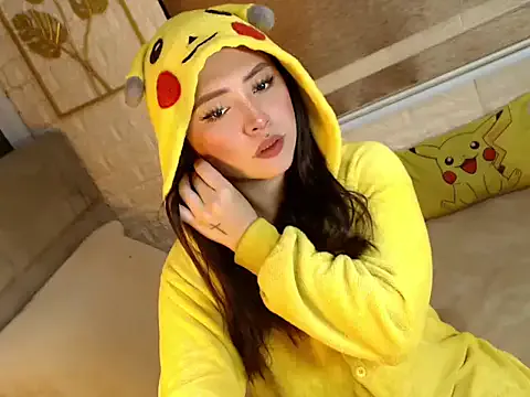 Freechat yourdevilsweettsx on StripChat