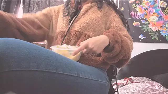 zinnia_ on StripChat