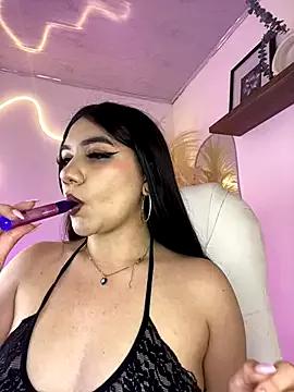 Zoe_Serrat on StripChat